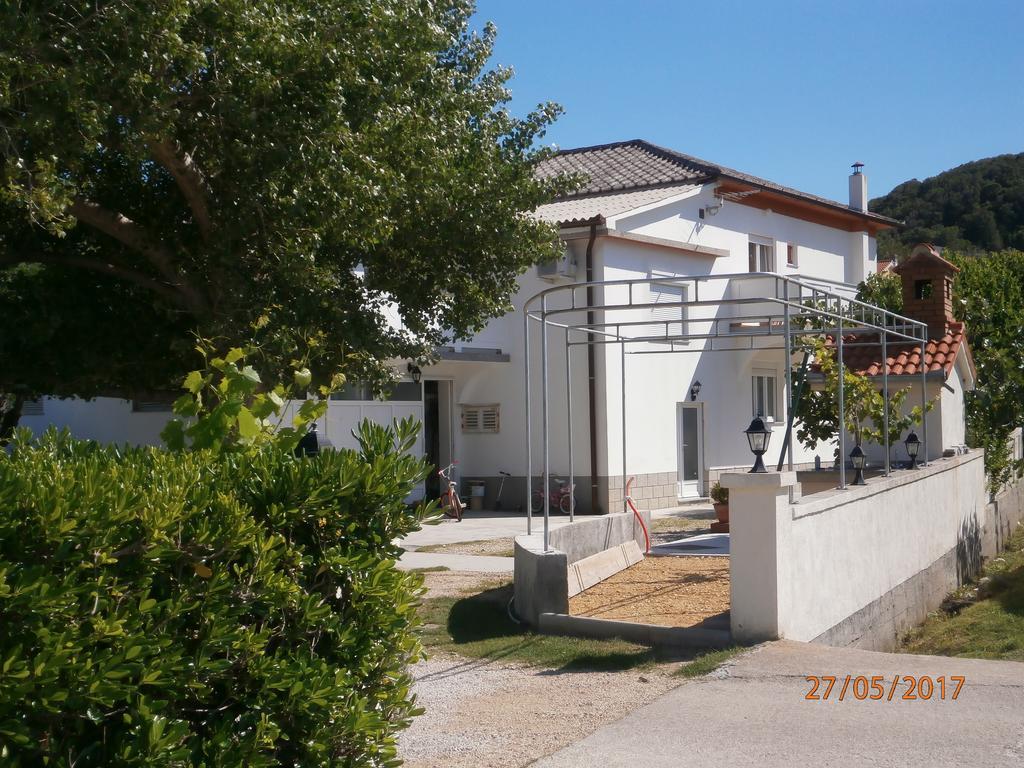 شقة Gvacic House سوبيتارسكا دراغا المظهر الخارجي الصورة